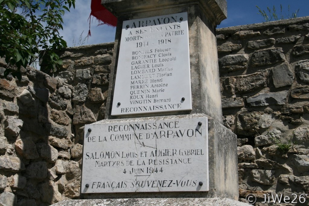 Détail du monument aux morts