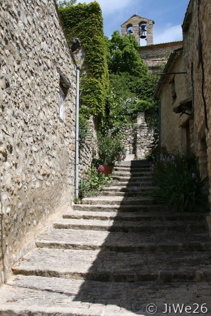 Et toujours ces ruelles-escaliers si typiques