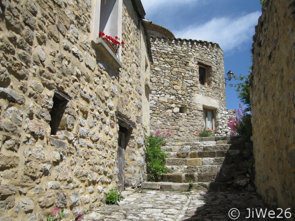 Et encore une des ruelles-escaliers