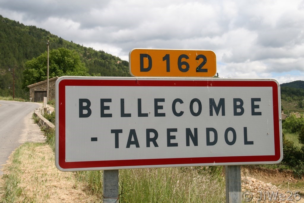 Entrée du village de Bellecombe-Tarendol