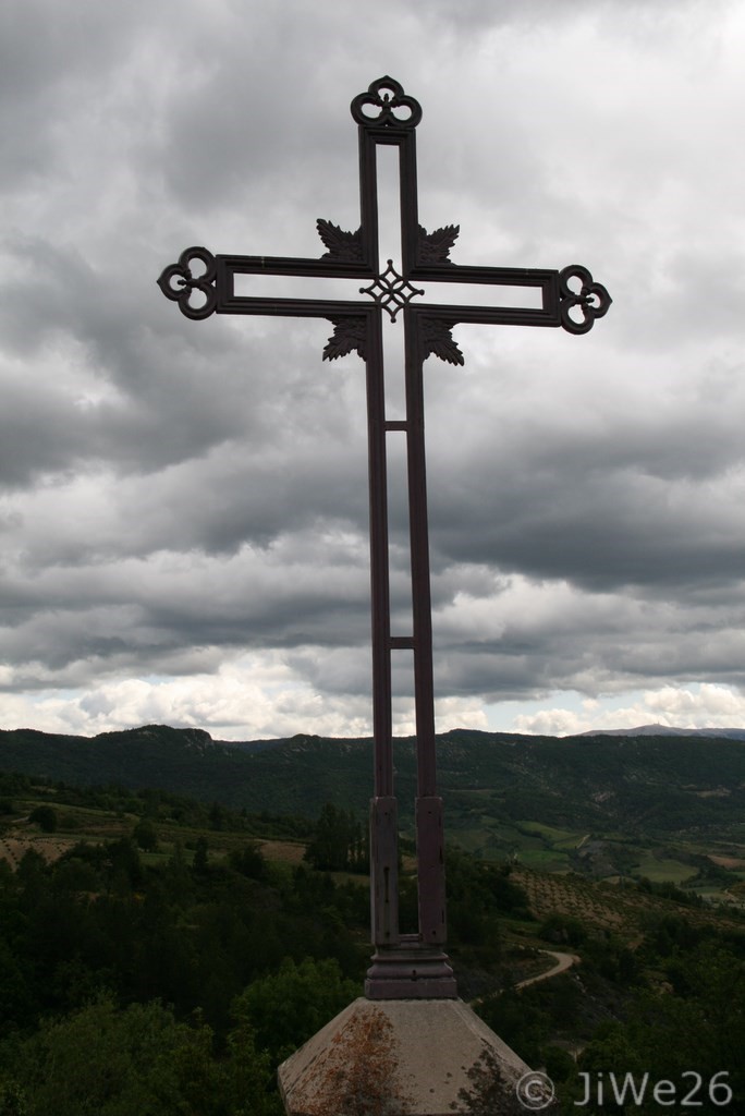 Une croix non identifiée