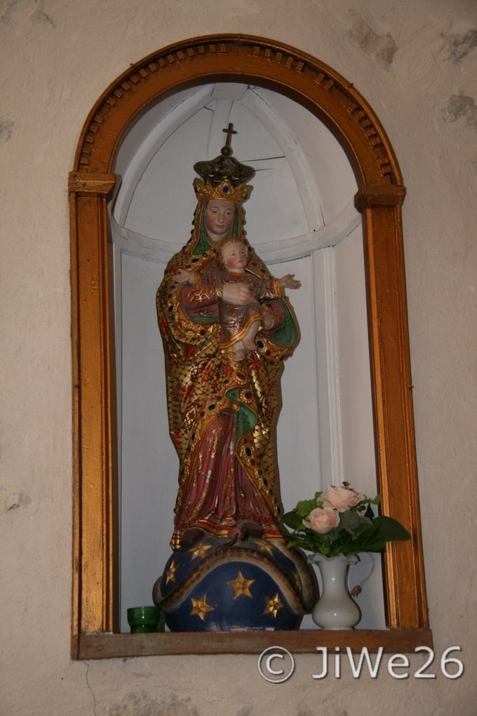 La statue de Marie à l'Enfant