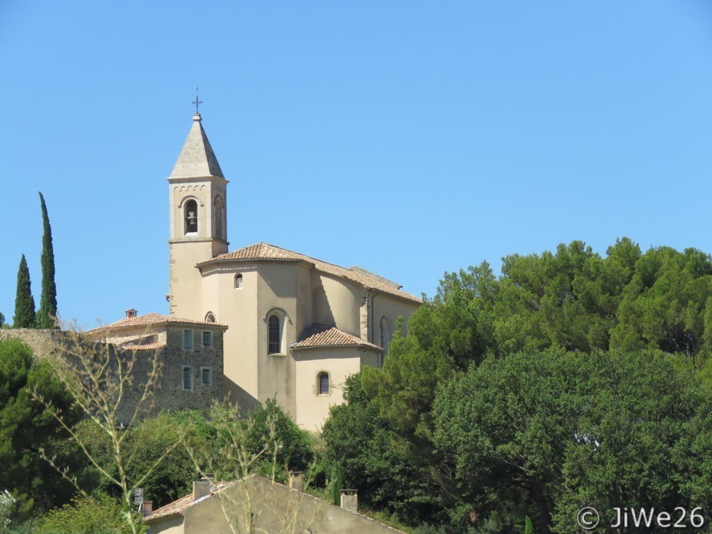 Vue sur l'église Saint-Vincent