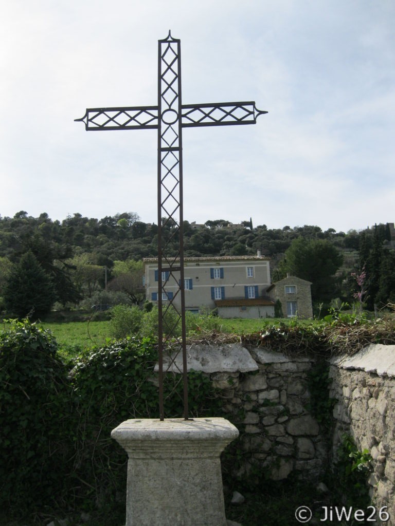 Crestet, village médiéval