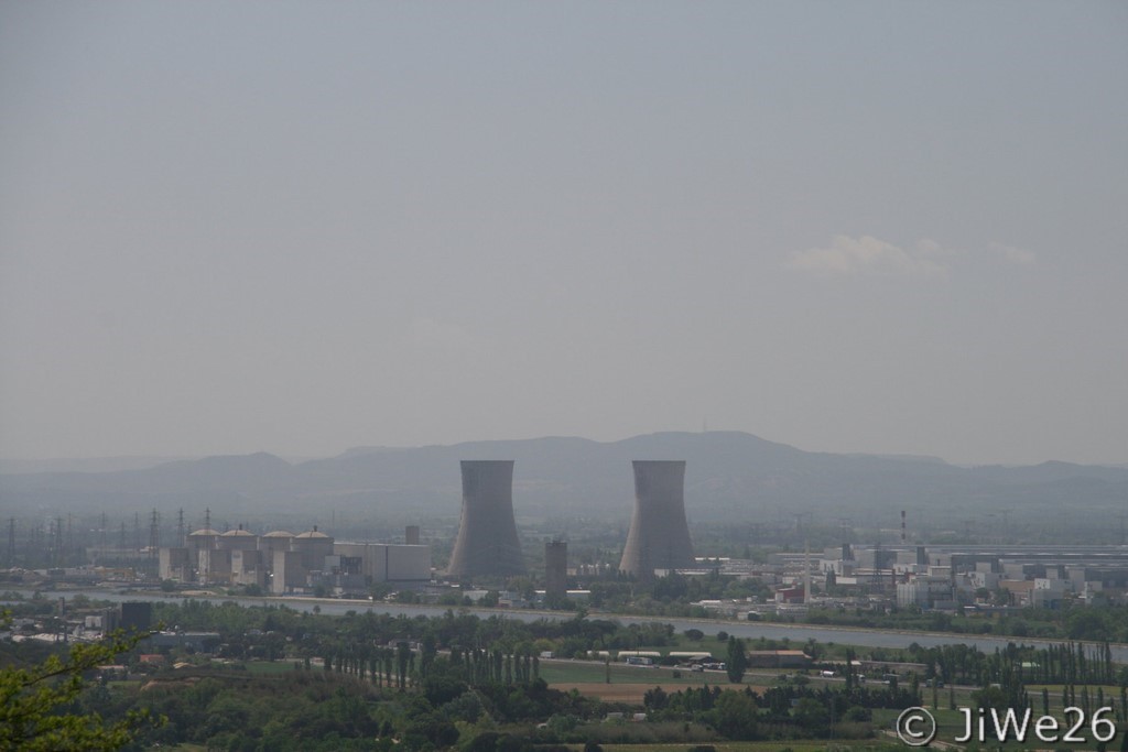 Le site nucléaire du Tricastin de ​Saint-Paul-Trois-Châteaux