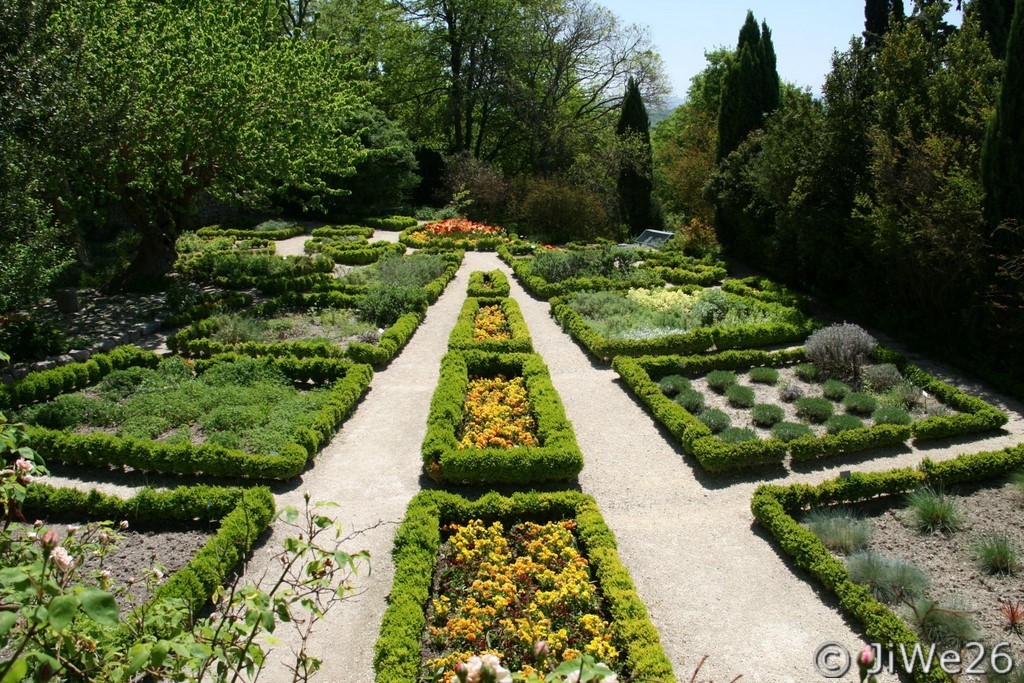 Ce magnifique jardin a obtenu le label "Jardin remarquable" du Ministère de la culture et de la Communication