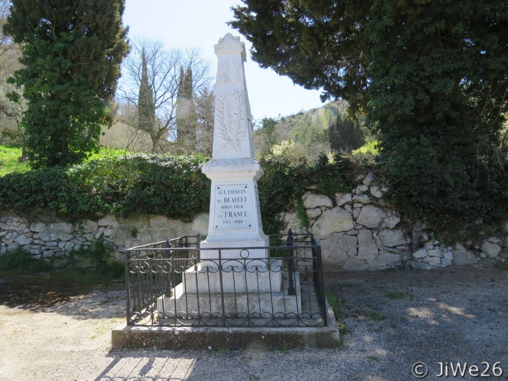 Monument aux morts 1914/1918 des enfants de Beaucet