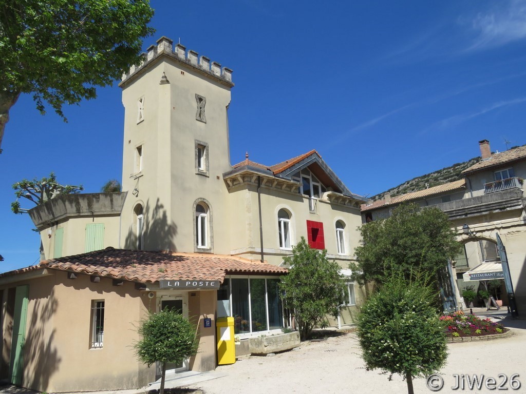 Le bureau de poste