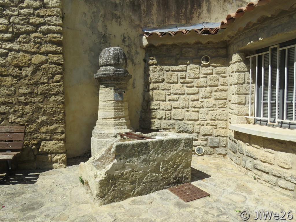 Fontaine en haut du cours Jean Jaurès