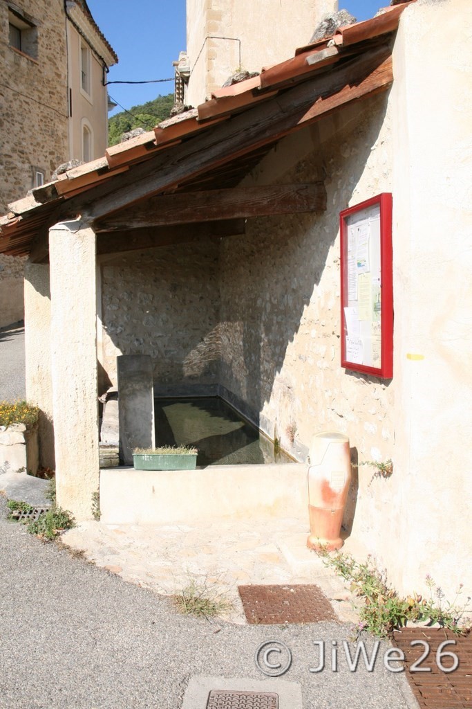 Le lavoir vu de côté