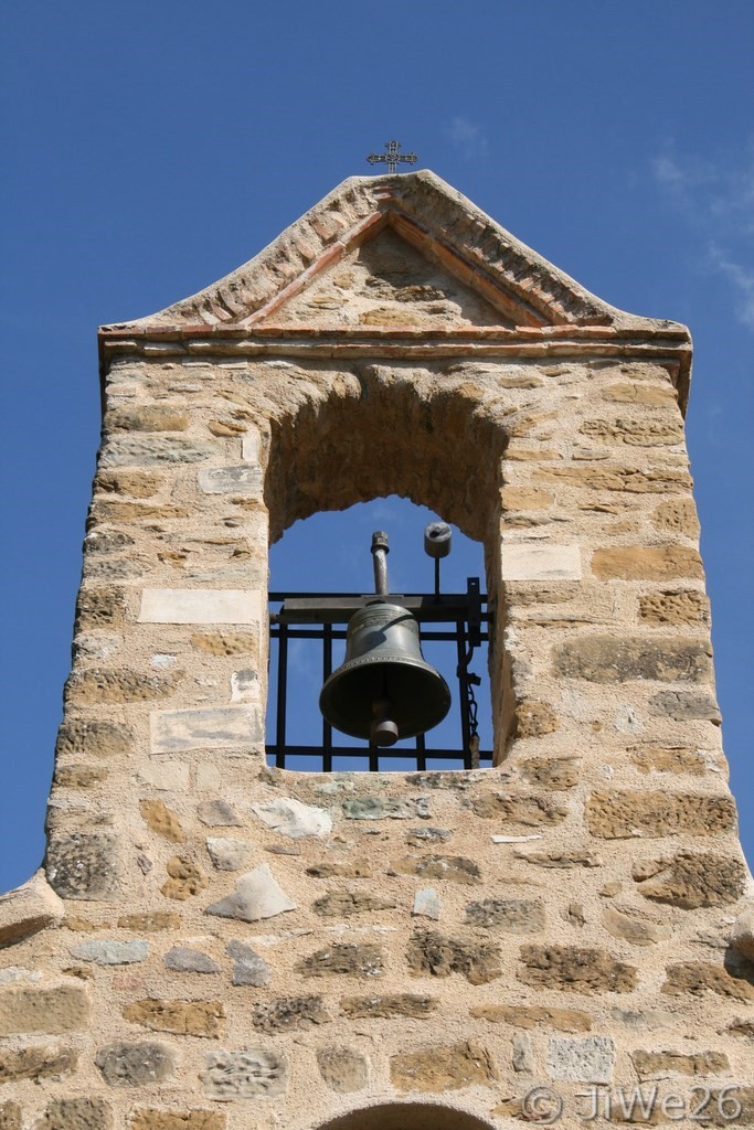 Détail du clocher de la chapelle N-D de Cadenet