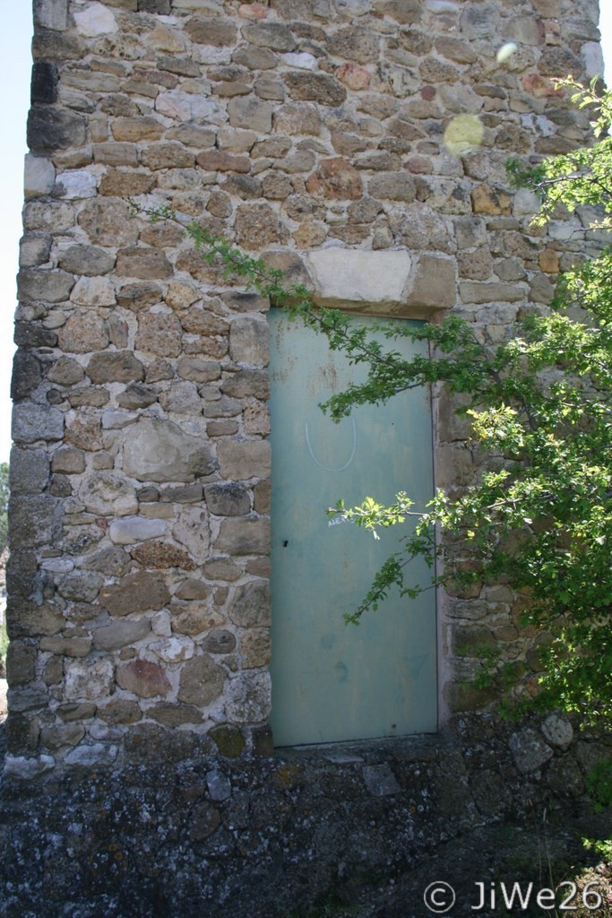 La porte d'entrée de la tour