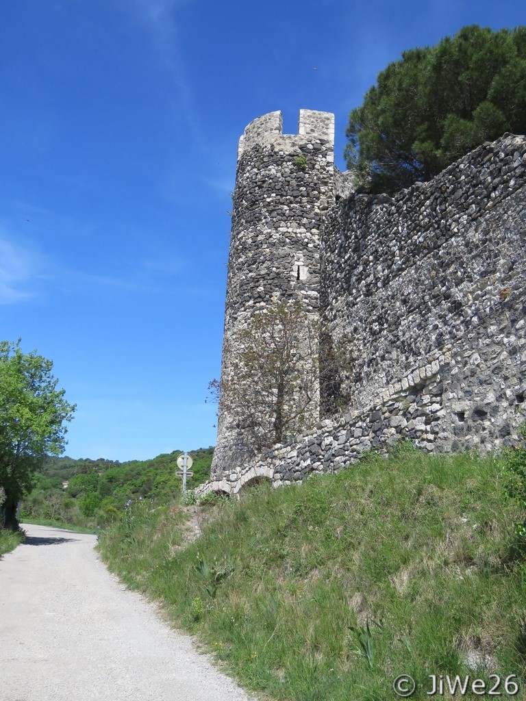 Tour de bise du XIIème siècle 