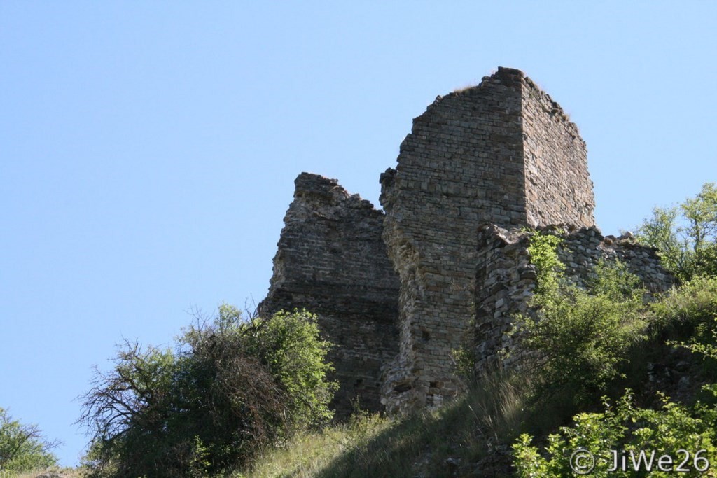 Le donjon en ruines