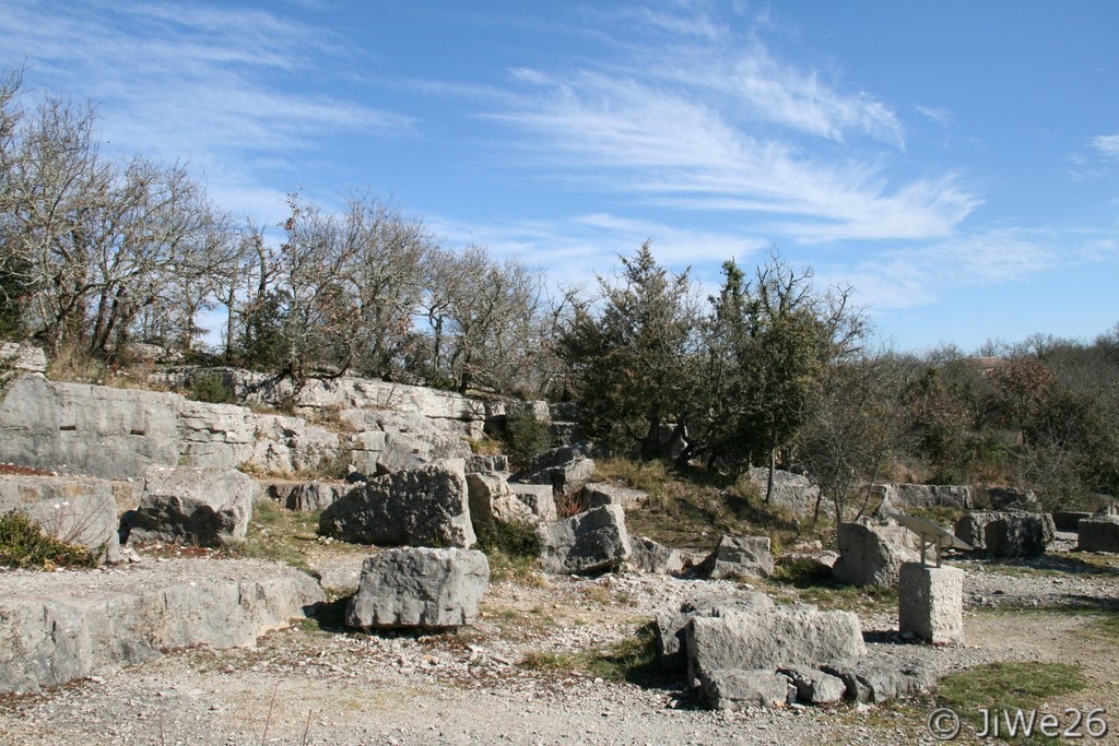 Exploitation de la pierre de Vogüé (bleue) dès l'antiquité