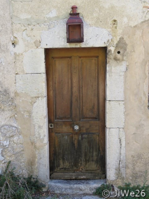 Cette porte ancienne a été préservée lors de la restauration