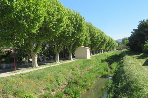 Le Brégoux, cours d'eau traversant tout le village