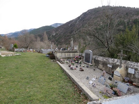 Une autre vue du cimetière