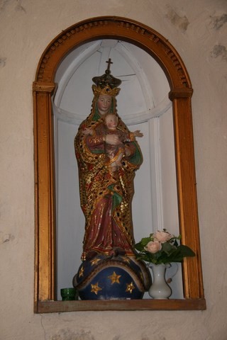La statue de Marie à l'Enfant