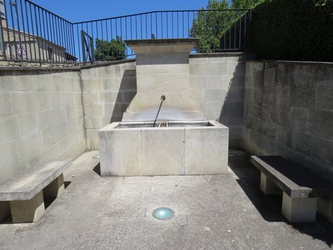 Une fontaine récemment restaurée par la commune