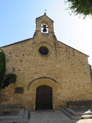 Chapelle Saint-Andéol datant du 12ème siècle et restaurée en 1993, elle demeure un édifice religieux mais devient un espace culturel