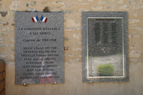 Plaque commémorative des défunts de la guerre 14-18