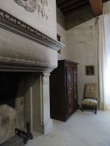 Nous entrons ensuite dans la chambre de Tournon, construite fin 15e par Gaucher Adhémar de Monteuil, baron de Grignan