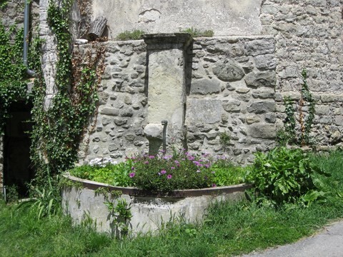 La Fontaine du portail de l'église