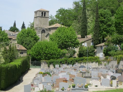 Vue sur le cimetière et l'église