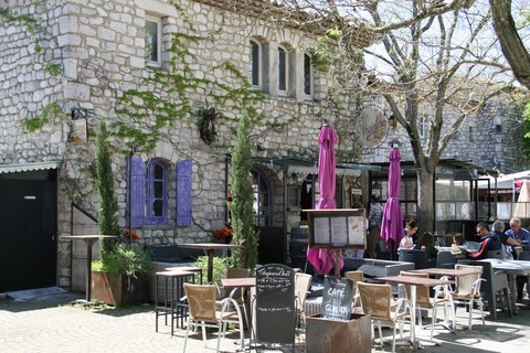 Café-Restaurant-Bistrot de Pays "L'Absinthe"