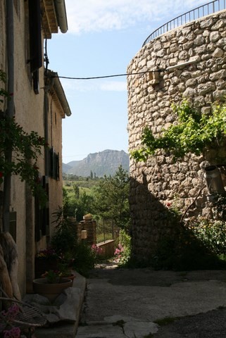 La-Motte-Chalancon_Ancien fort