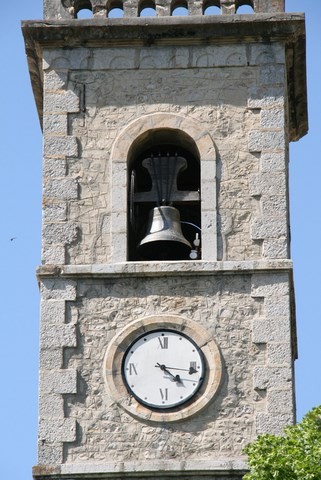 La Motte-Chalancon_Gros plan sur le clocher de l'église