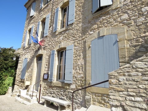 La Mairie de La Roque-sur-Pernes