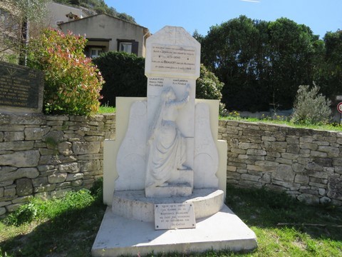 Monument dédié aux fusillés de Beaucet le 2 août 1944