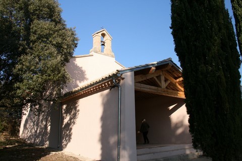 La toiture de la chapelle a été restaurée fin 2021 début 2022