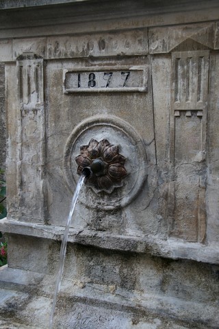 Détail sur la fontaine de 1877