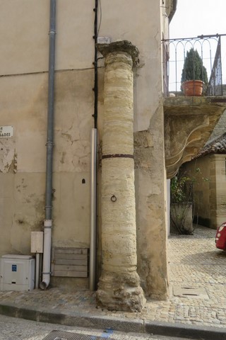 La colonne en pierre