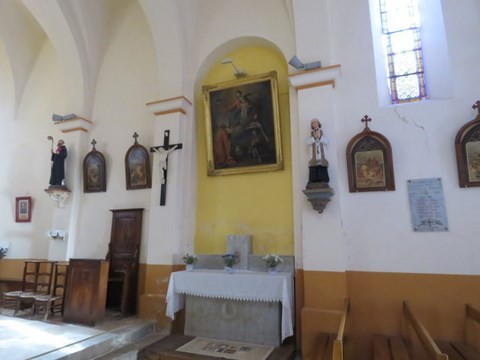 L'autel secondaire de la Vierge