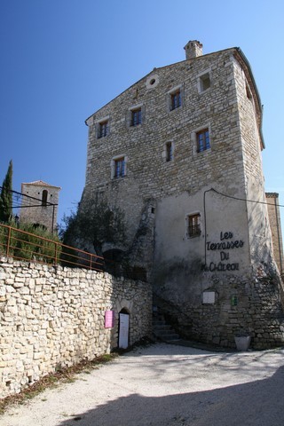 L'entrée basse du restaurant "Les Terrasses du Château"