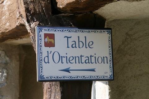 Ah ! une table d'orientation, intéressant cela non ?