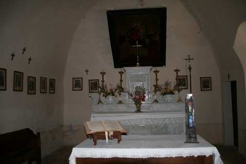 Intérieur de l'église de Pelonne