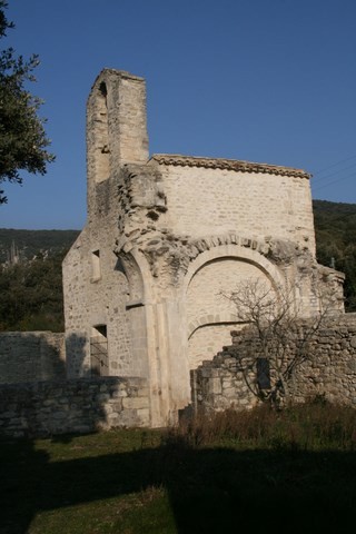 Vue de côté de la chapelle Saint-Blaise