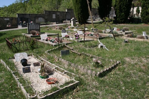 La partie ancienne du cimetière