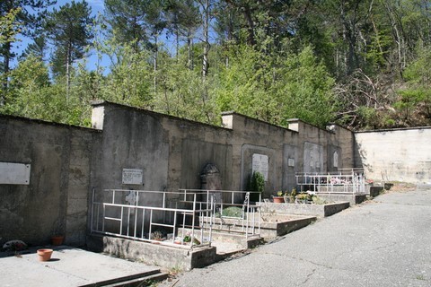 Une autre vue du cimetière de La Paillette