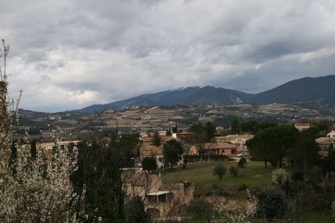 Panorama avec vue sur les Monts des Baronnies