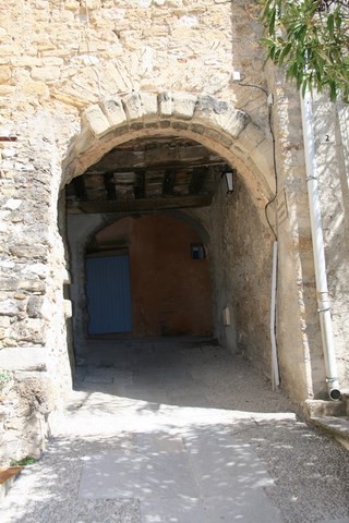 Soustet du Portail de Sabrun, ancienne porte d'entrée du village