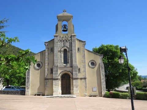 Eglise Saint-Laurent datant du XIXème siècle