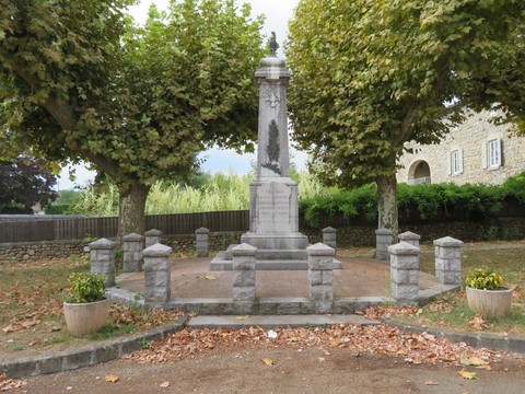 A la mémoire des enfants de Rosières morts pour la France en 1914/1918