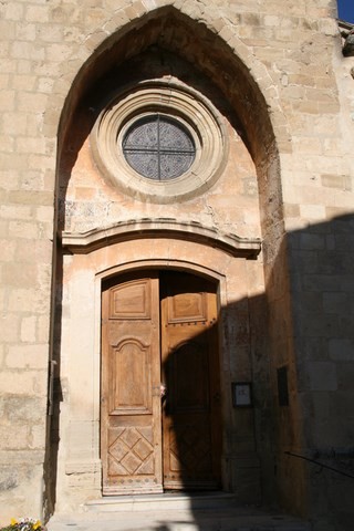 Portail de l'église de Rousset