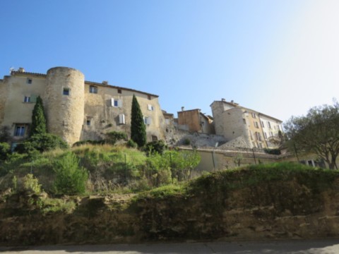 Les remparts achevés en 1500 érigés pour se protéger des mercenaires